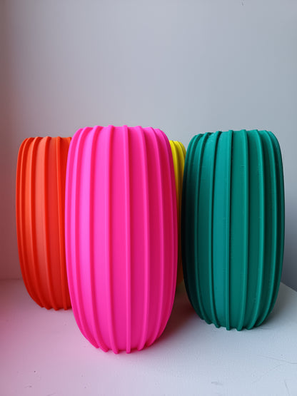 Vase droit à rainures pour fleurs fraîches et séchées